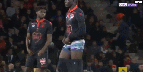 布斯克茨谈退役：我知道时间不多了，参与俱乐部成长是荣幸（布斯克茨谈挂靴：自知时光有限，能与俱乐部一同成长深感荣幸）