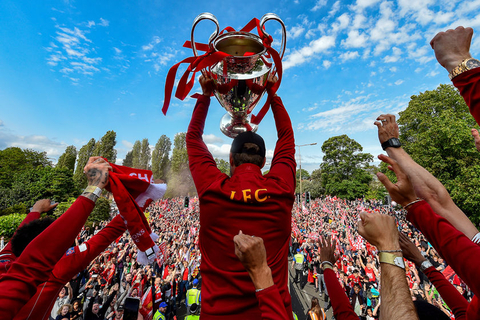 加泰媒体：巴塞罗那法院下令调查拉波尔塔诈骗投资者10万欧元（加泰媒体：巴塞罗那法院批准对拉波尔塔涉嫌骗取投资者10万欧元展开调查）