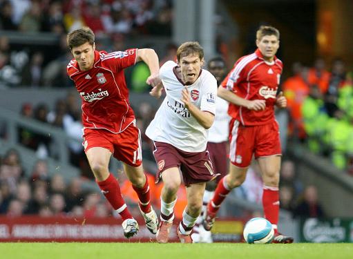 为纪念马拉多纳去世五周年，巴塞罗那阿根廷领事馆举办艺术展（阿根廷驻巴塞罗那领事馆举办艺术展纪念马拉多纳逝世五周年）