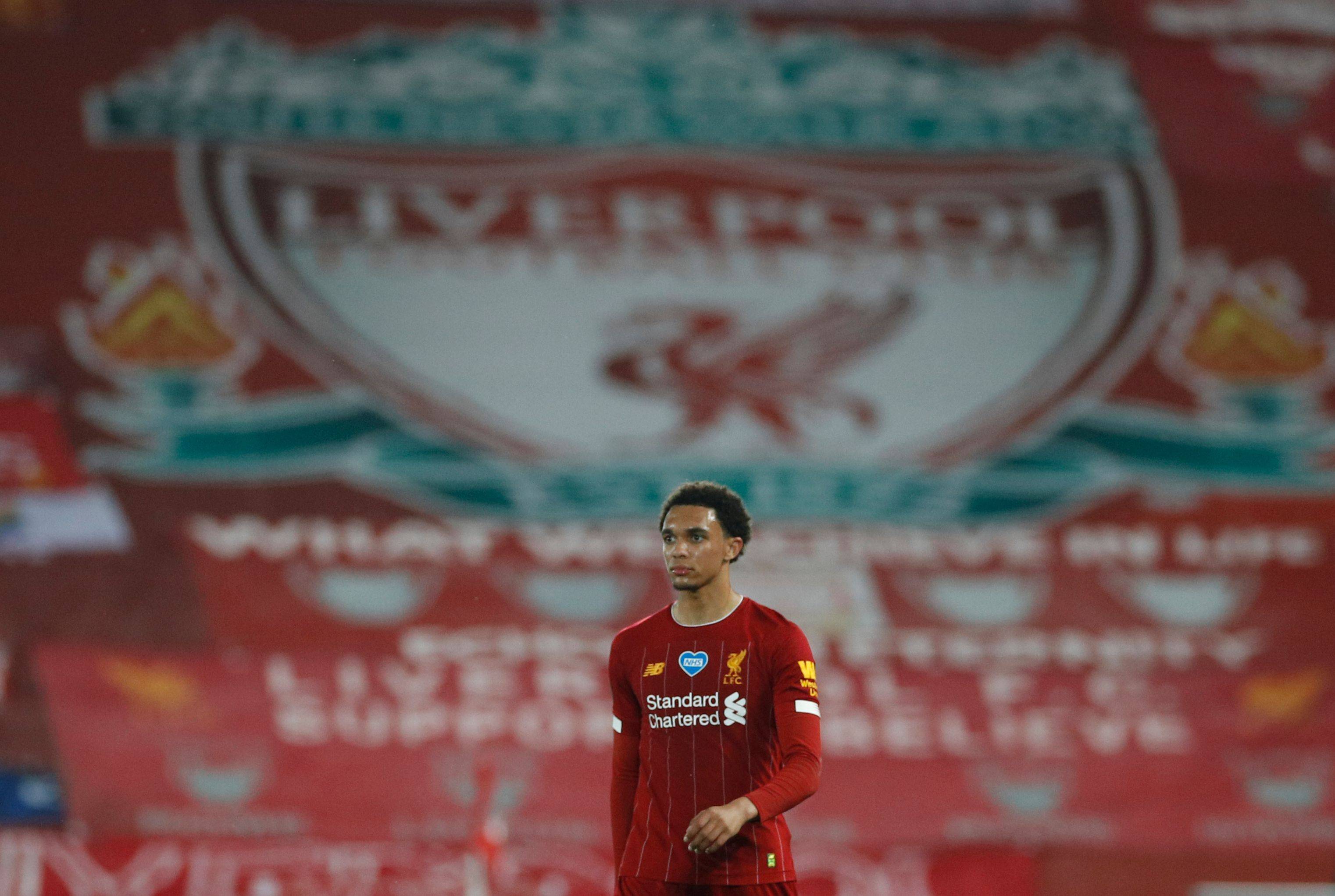 足球位置选择全指南（如何找到你的最佳足球位置）