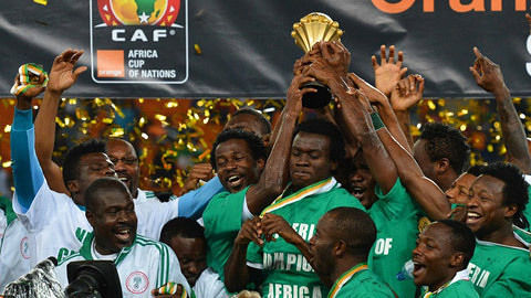 迪马济奥：亚沙里认为布鲁日食言，将和俱乐部主席会面（迪马济奥：亚沙里指责布鲁日失信，将与俱乐部主席面谈）