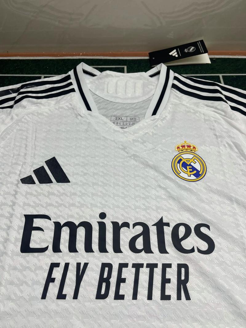 德天空：多特为阿德耶米提供720万欧年薪合同，但未满足要求（德天空：多特开出年薪720万欧合同，未达阿德耶米预期）